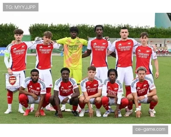 英超小将崭露全面边卫本色 豪门球队争相抢购