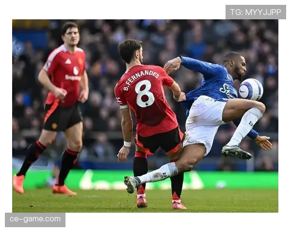 阿沃尼伊闪耀英超赛场，率队逆转取胜表现抢眼